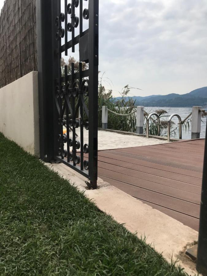 La Playa Cottage Con Spiaggia Privata Петтенаско Экстерьер фото